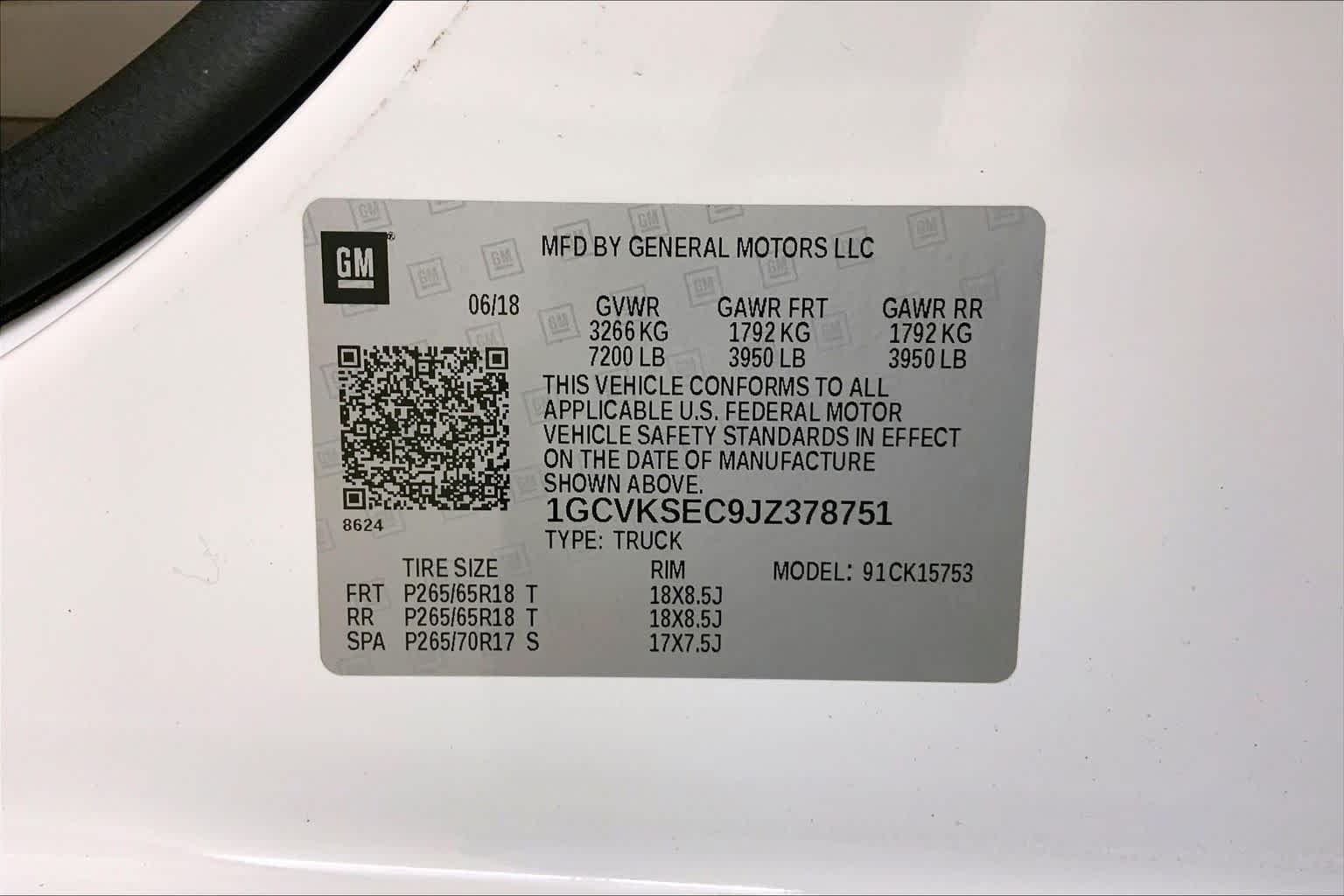 Used 2018 Summit White Chevrolet LTZ image 36