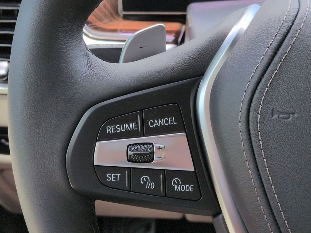 New 2026 Mineral White Metallic BMW xDrive50e image 26