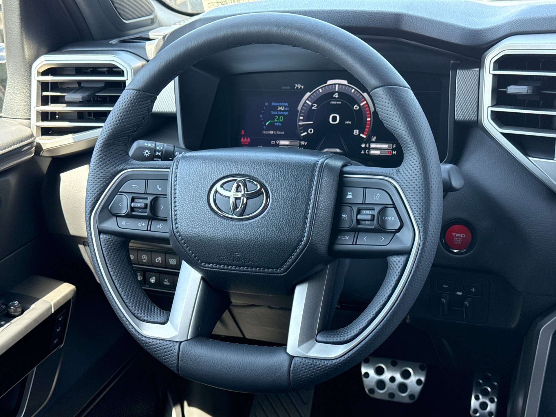 2025 Toyota Tundra Limited - Photo 21