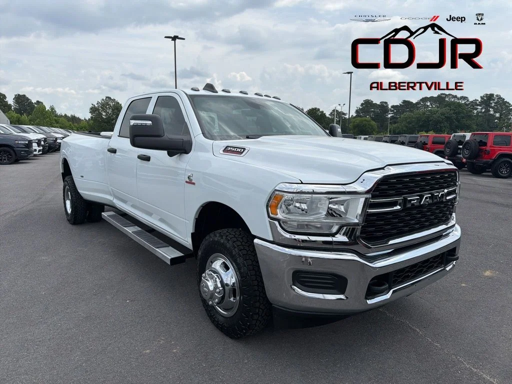2023 RAM 3500 Tradesman 4X4 Crew Cab LWB's photo