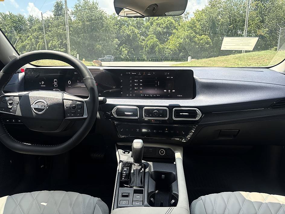 Certified Used 2026 Gun Metallic Nissan SL image 14