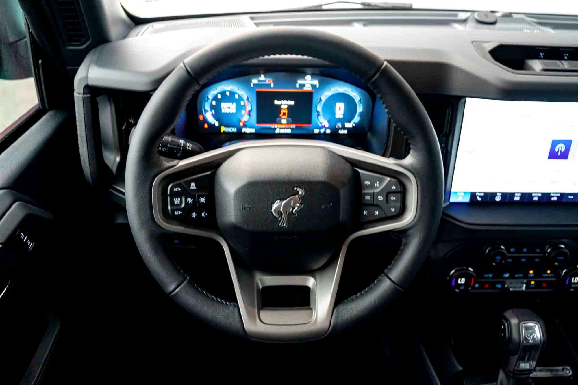 New 2026 Oxford White Ford Badlands image 21
