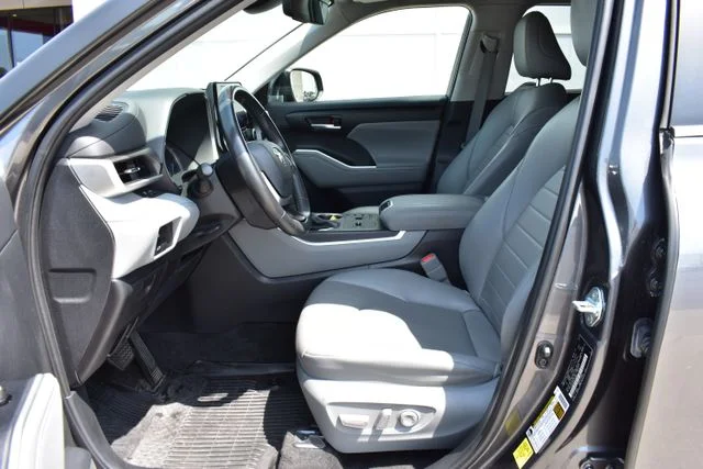 Used 2023 Gray Toyota XLE image 11