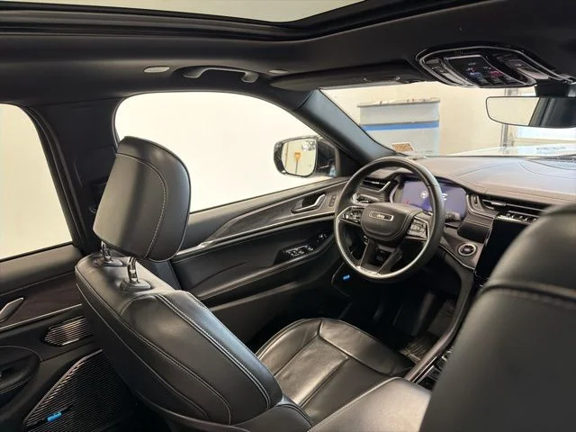 2022 Jeep Grand Cherokee Overland - Photo 33