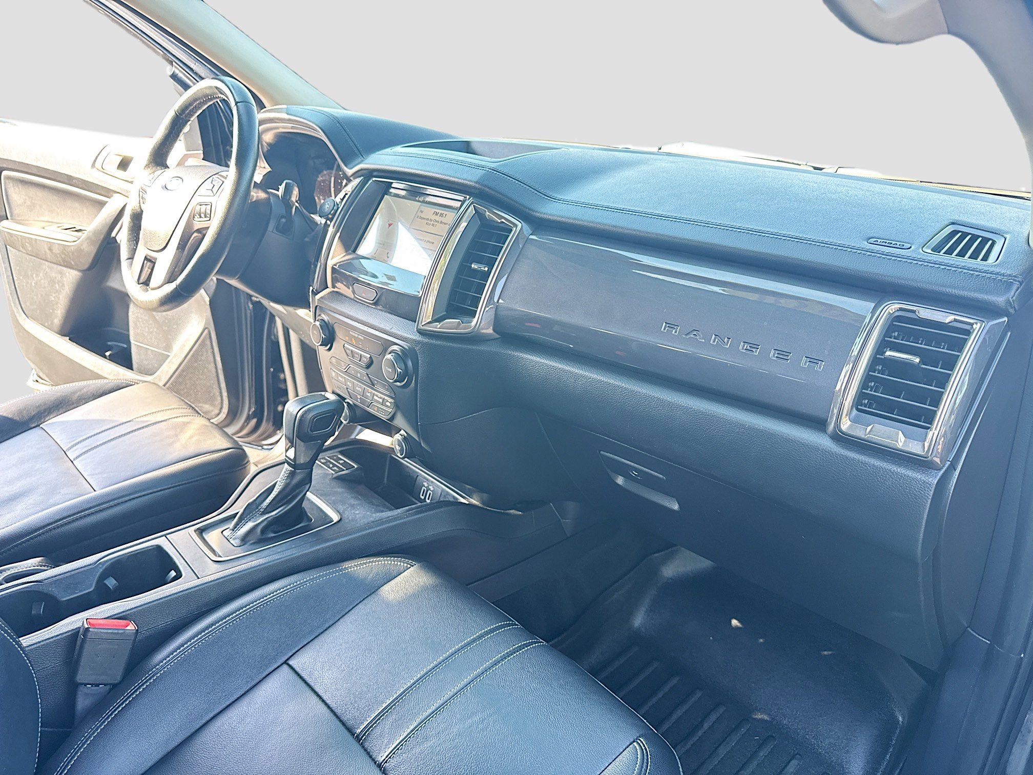 Used 2019 Shadow Black Ford LARIAT image 31