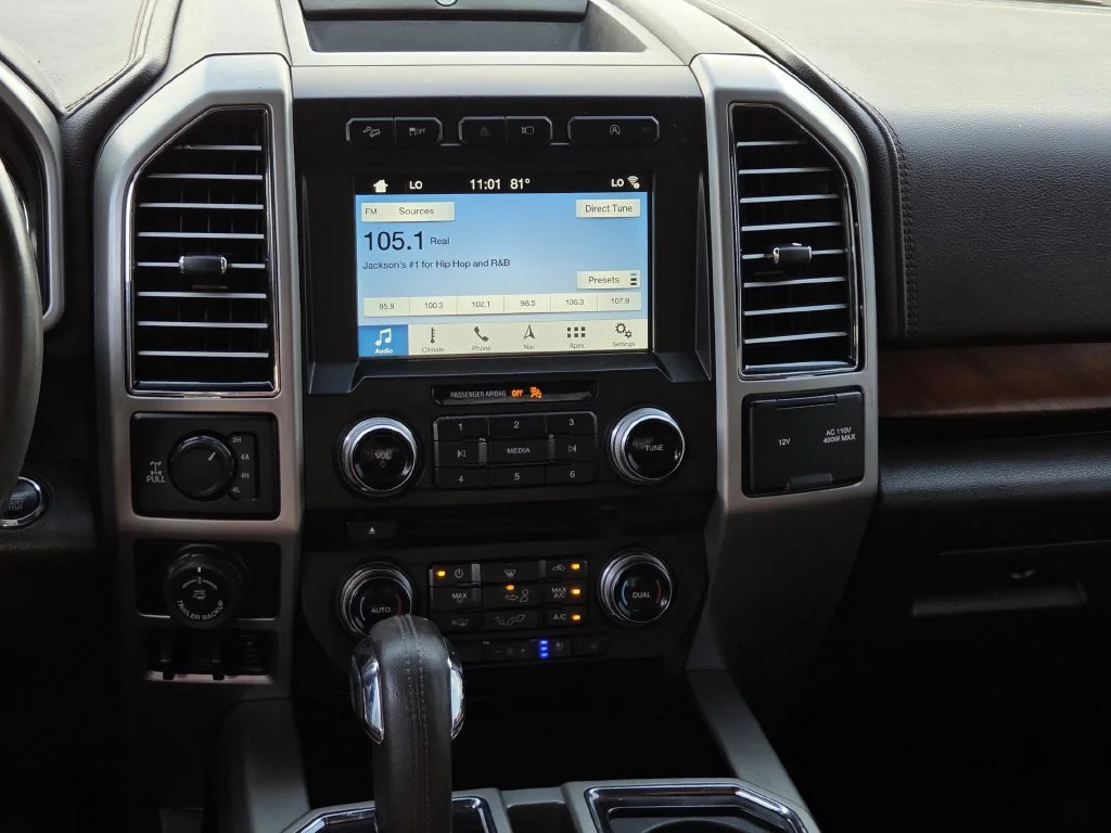 Used 2018  Ford King Ranch image 10
