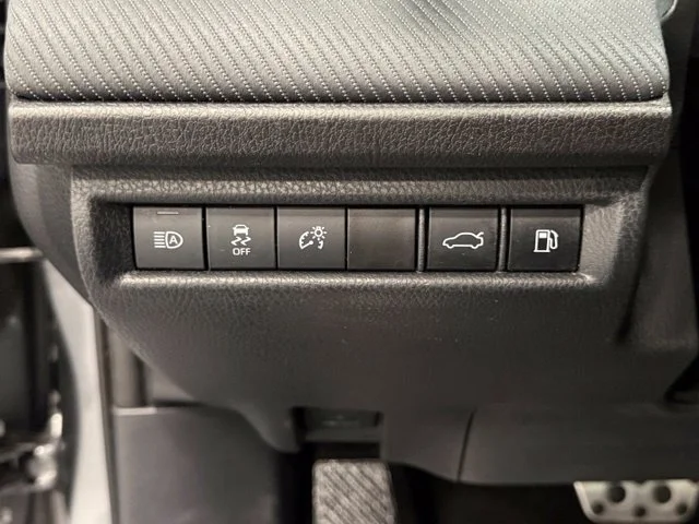 Used 2025  Toyota SE image 17