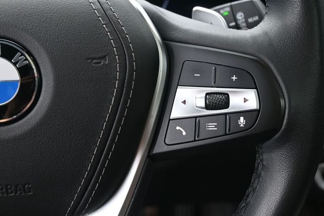 Used 2024 Gray BMW sDrive40i image 2