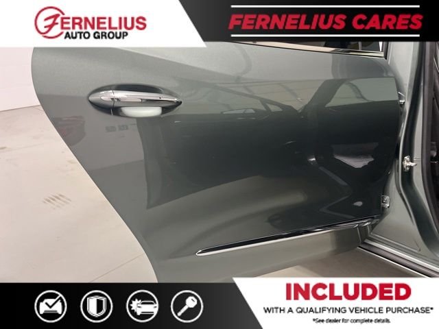 Used 2023 Green Buick Avenir image 18