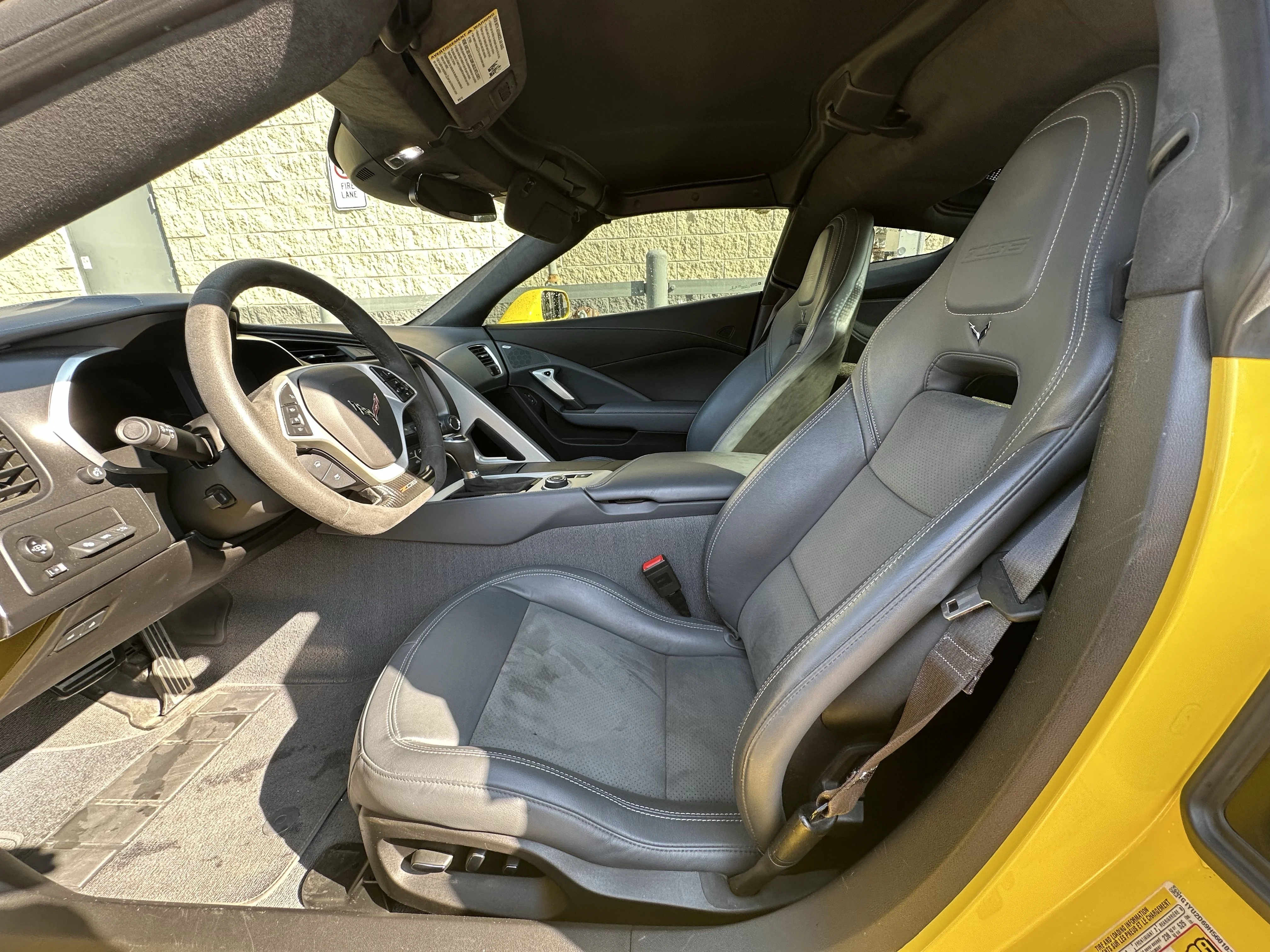 Used 2017  Chevrolet Z06 3LZ image 9