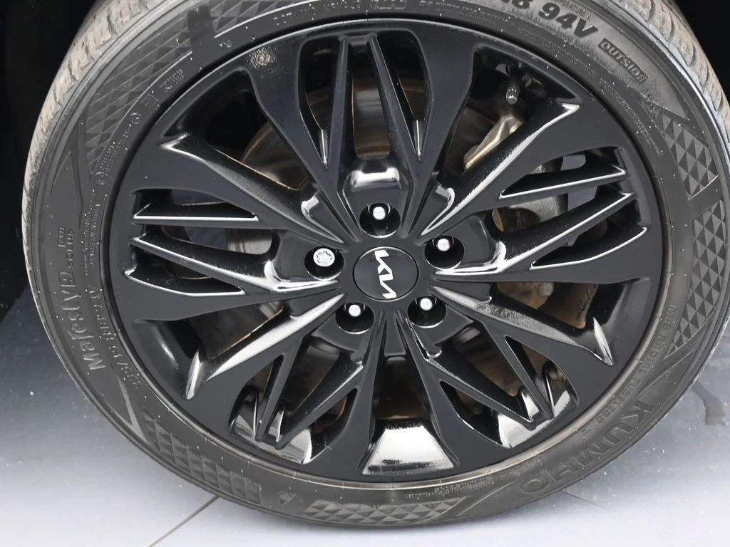 Used 2022 Neptune Blue Kia Nightfall image 43