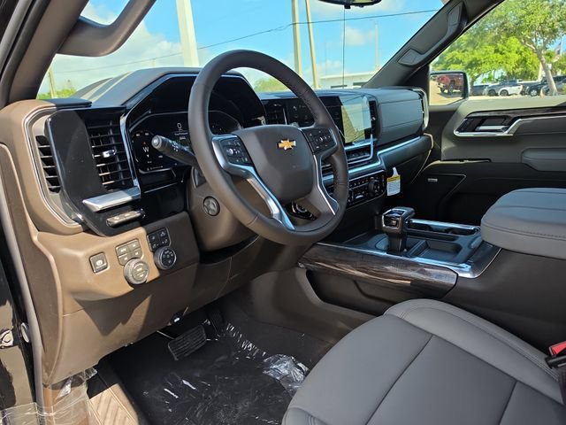 2026 Chevrolet Silverado 1500 LTZ - Photo 14