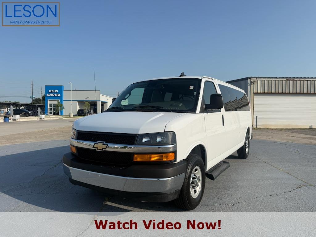 2025 Chevrolet Express 1LT