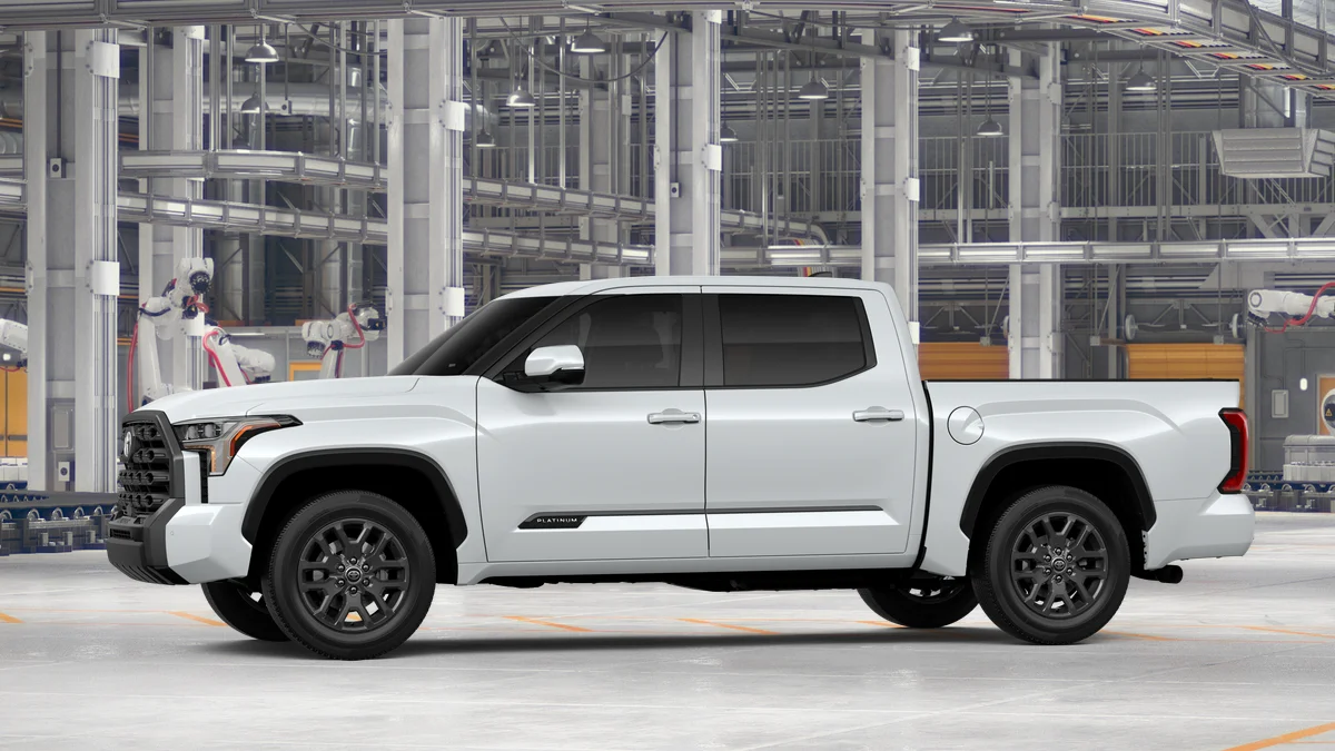 New 2026 Wind Chill Pearl Toyota Platinum image 3