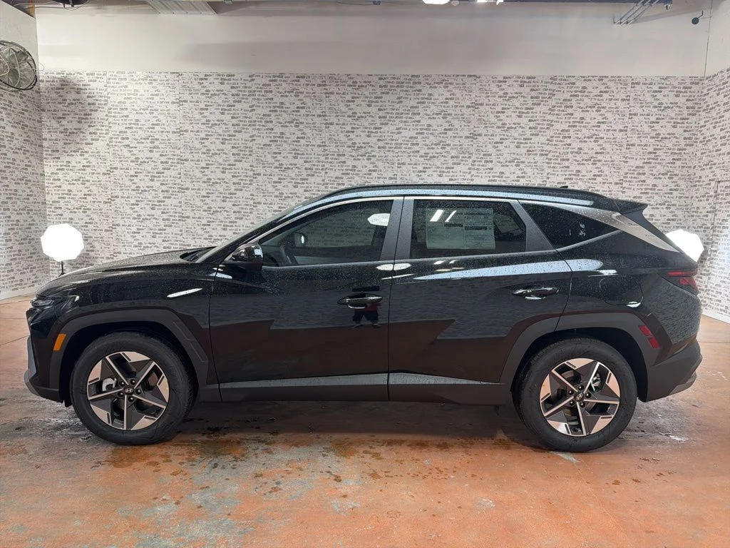 New 2026 Phantom Black Hyundai SEL Plus image 4