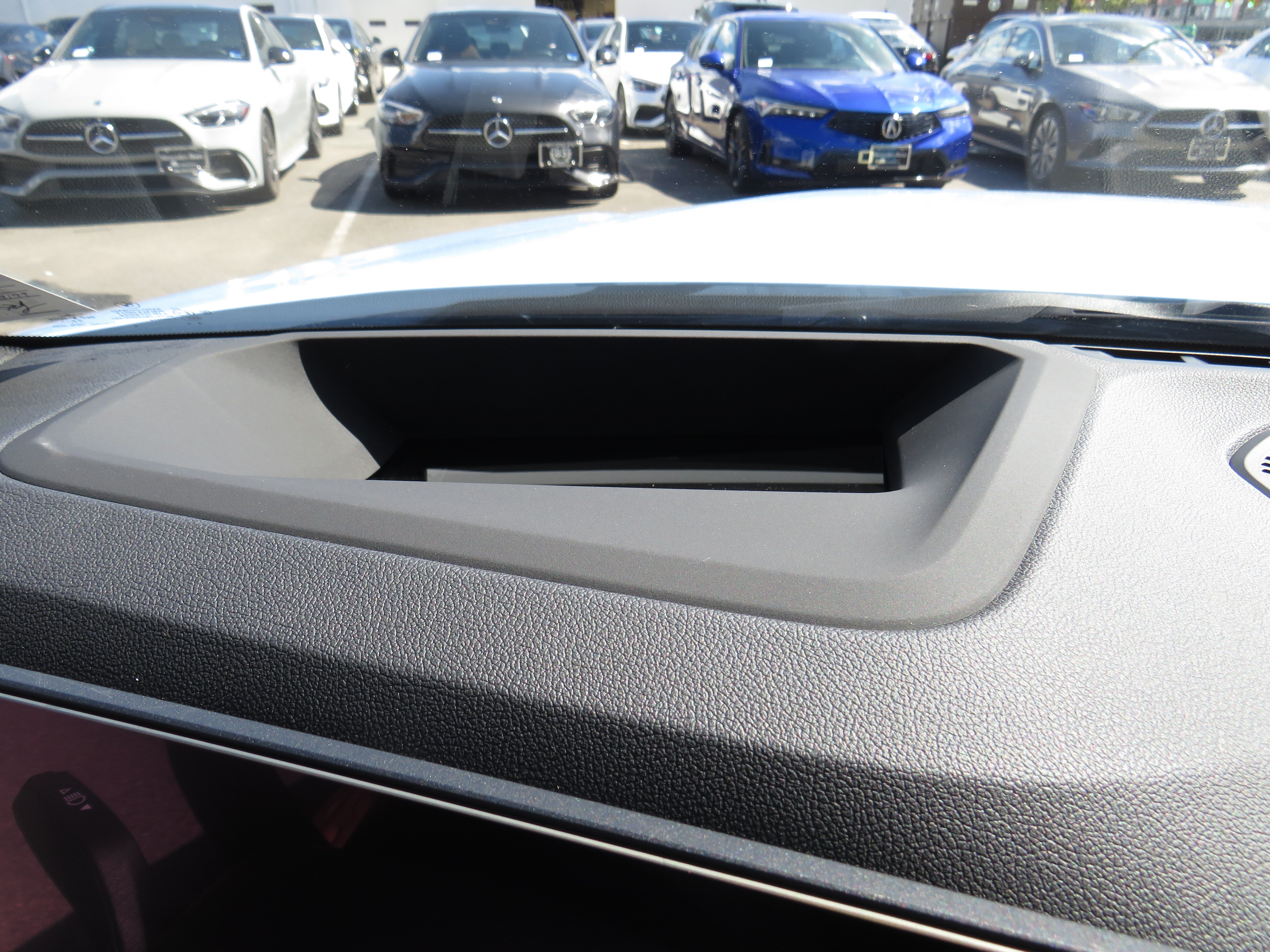 Used 2023 Zandvoort Blue BMW Base image 10