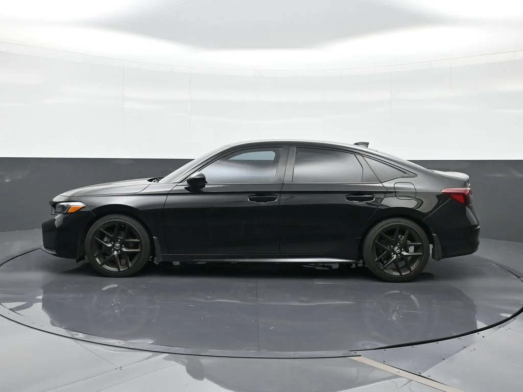 Used 2025 Black Honda Sport image 3