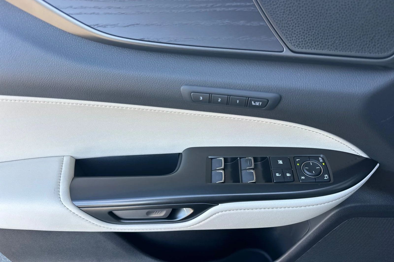New 2026 Cloudburst Gray Lexus NX 450h+ LUXURY AWD image 8
