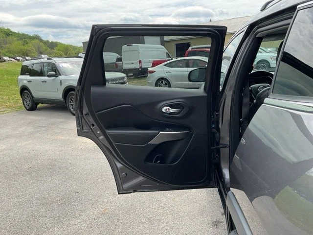 Used 2020 Gray Jeep Limited image 50