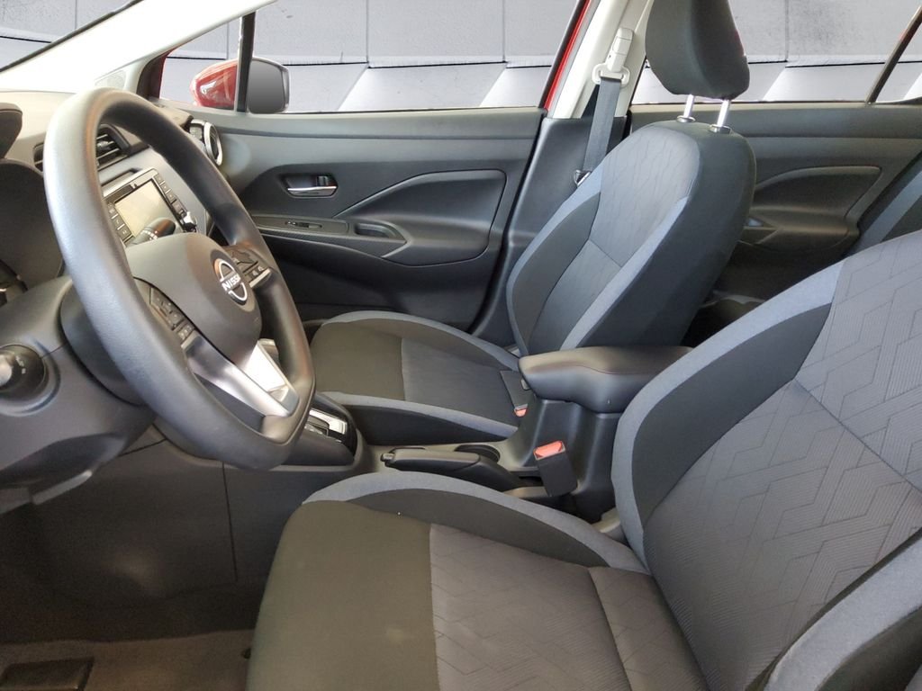 Used 2025 Red Nissan 1.6 SV image 7
