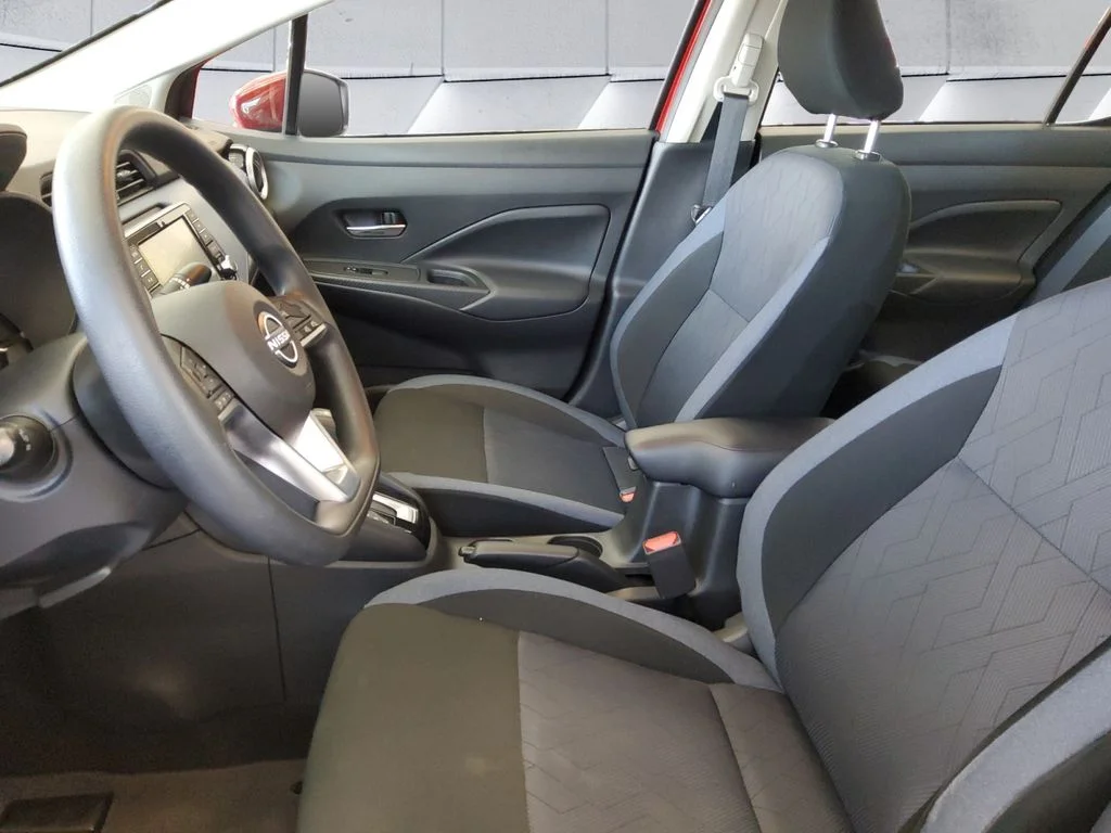 Used 2025 Red Nissan 1.6 SV image 7