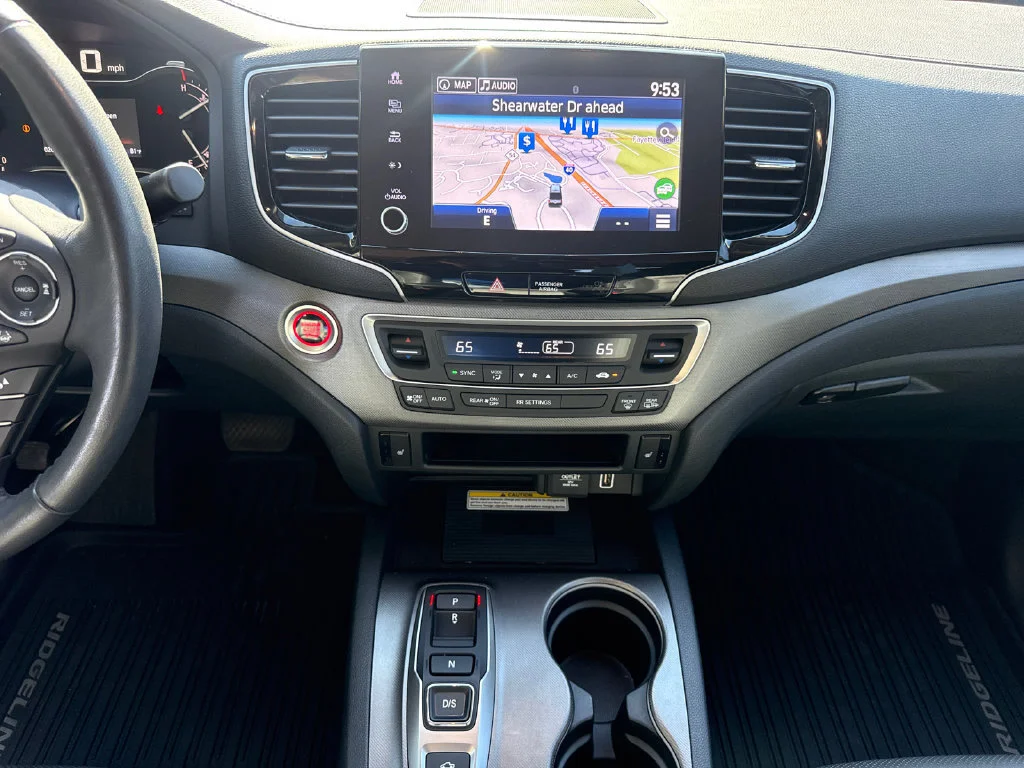 Certified Used 2023 Lunar Silver Metallic Honda AWD RTL-E image 55