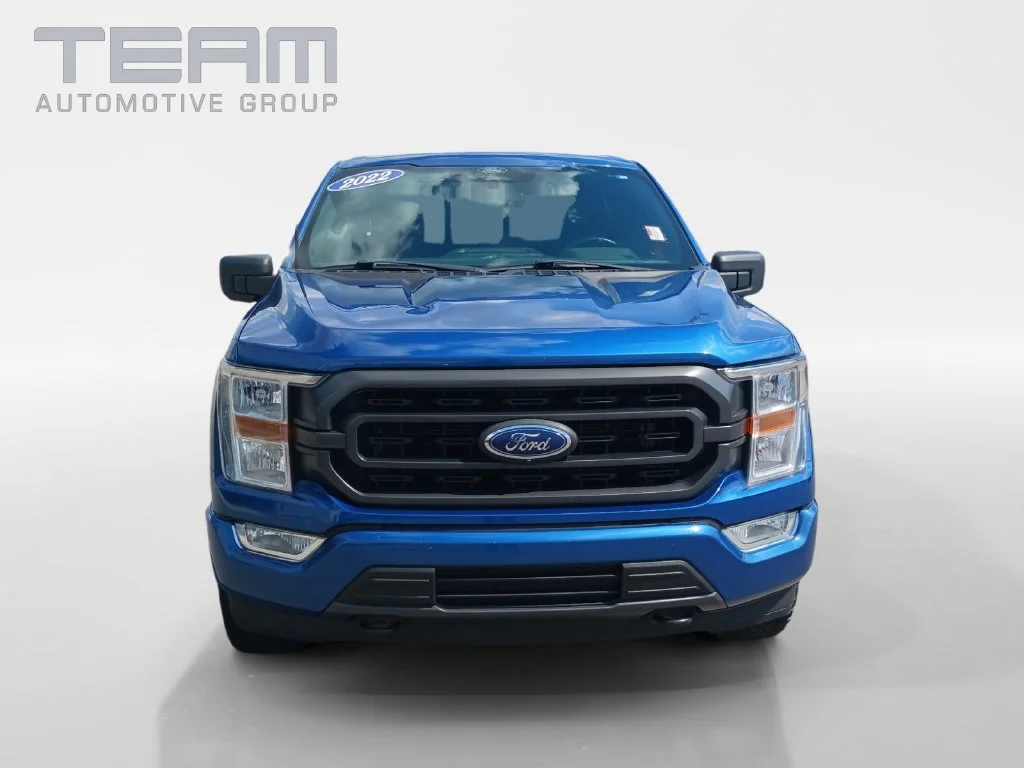 Used 2022 Blue Ford XLT image 2
