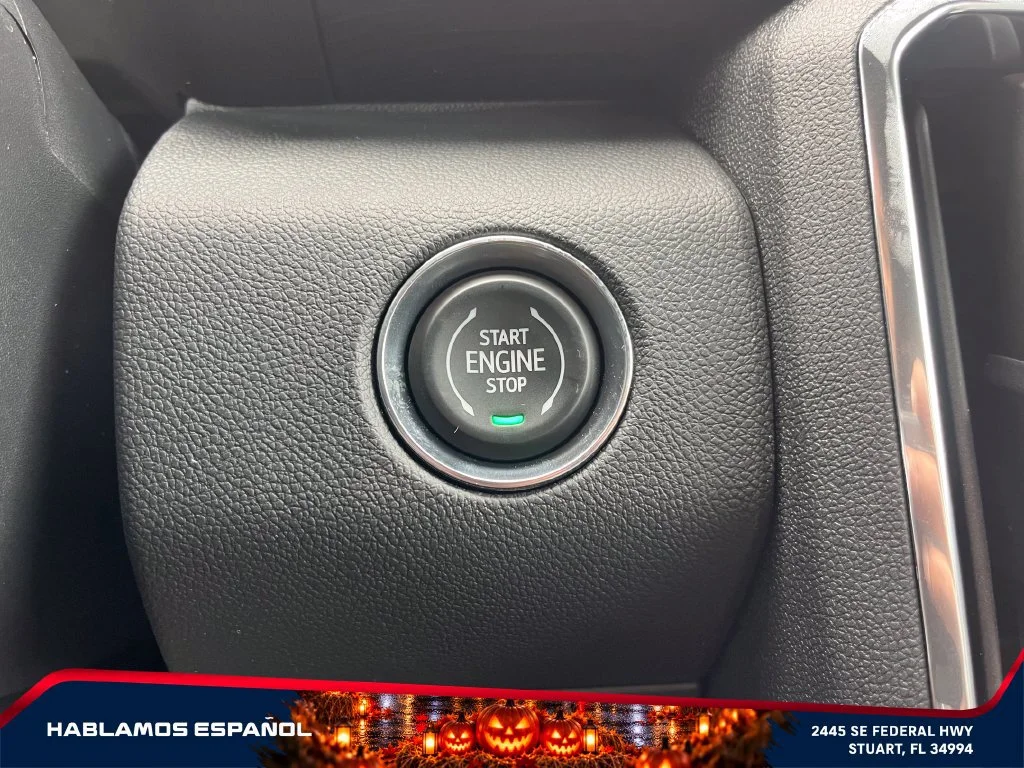 New 2026 Summit White GMC Elevation image 29