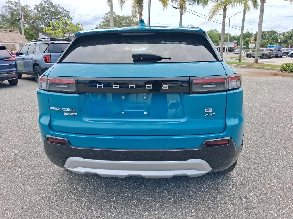Used 2025  Honda Touring image 6