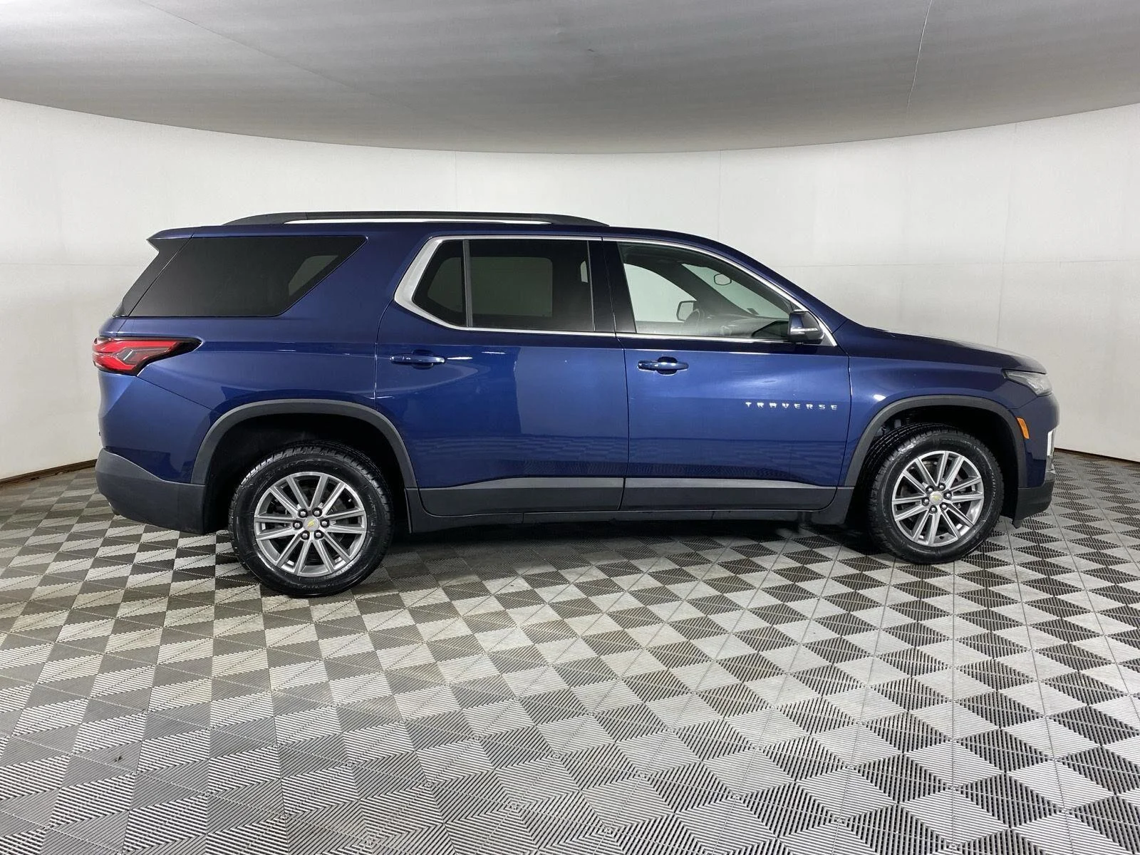 Used 2023 Northsky Blue Metallic Chevrolet LT Leather image 7