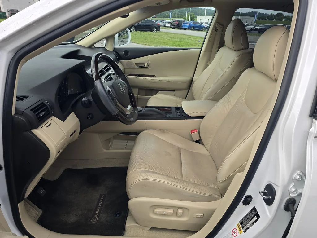 Used 2014 Starfire Pearl Lexus Base image 12