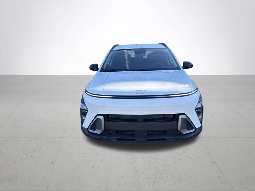 Used 2026 White Hyundai SEL Sport image 3