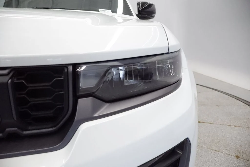 New 2026 Bright White Clearcoat Jeep Limited image 3