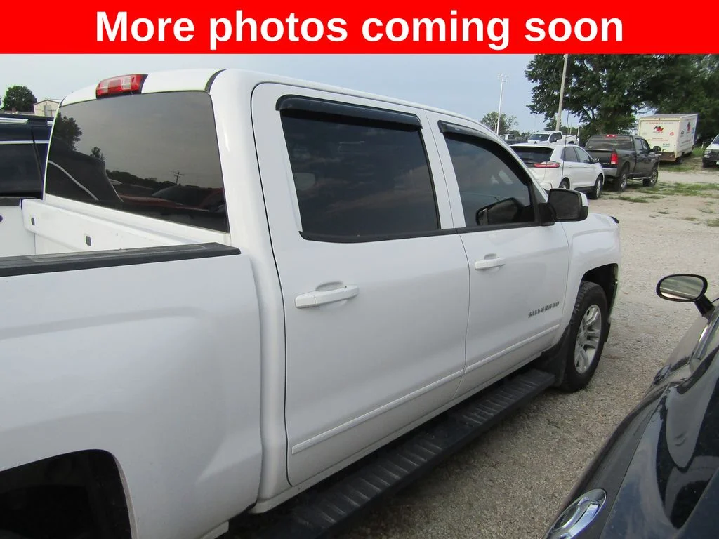 Used 2017 White Chevrolet LT image 6