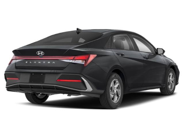 Used 2025 Abyss Black Hyundai SE image 2