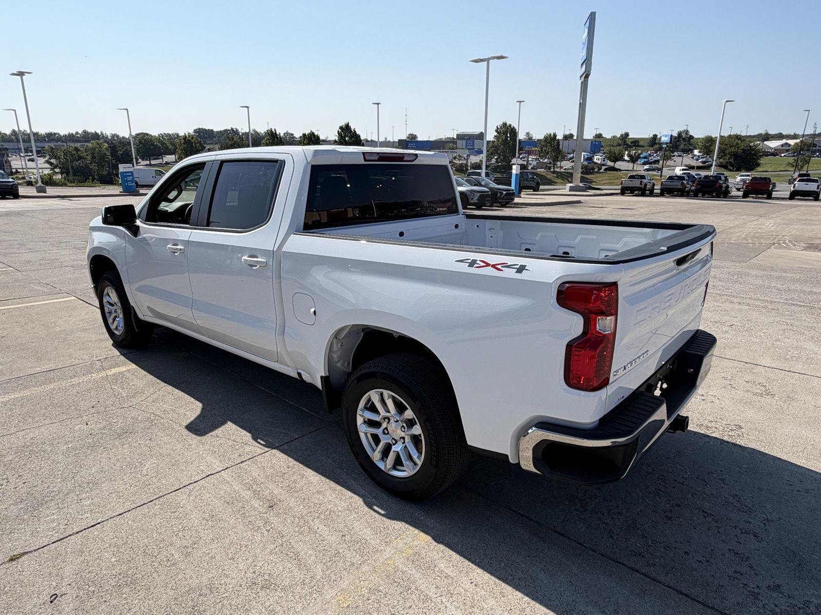 Used 2026 Summit White Chevrolet LT (2FL) image 6