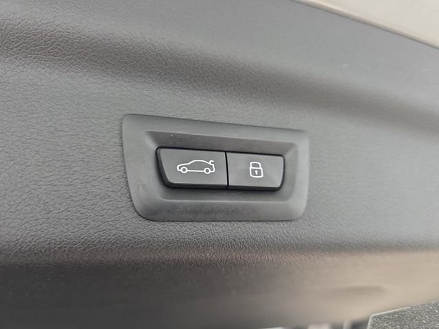 Certified Used 2026 Space Silver Metallic BMW xDrive28i image 30