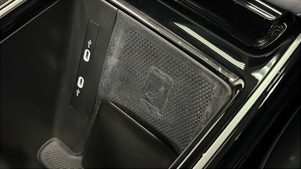Used 2023 Deep Black Volkswagen Pro S image 30