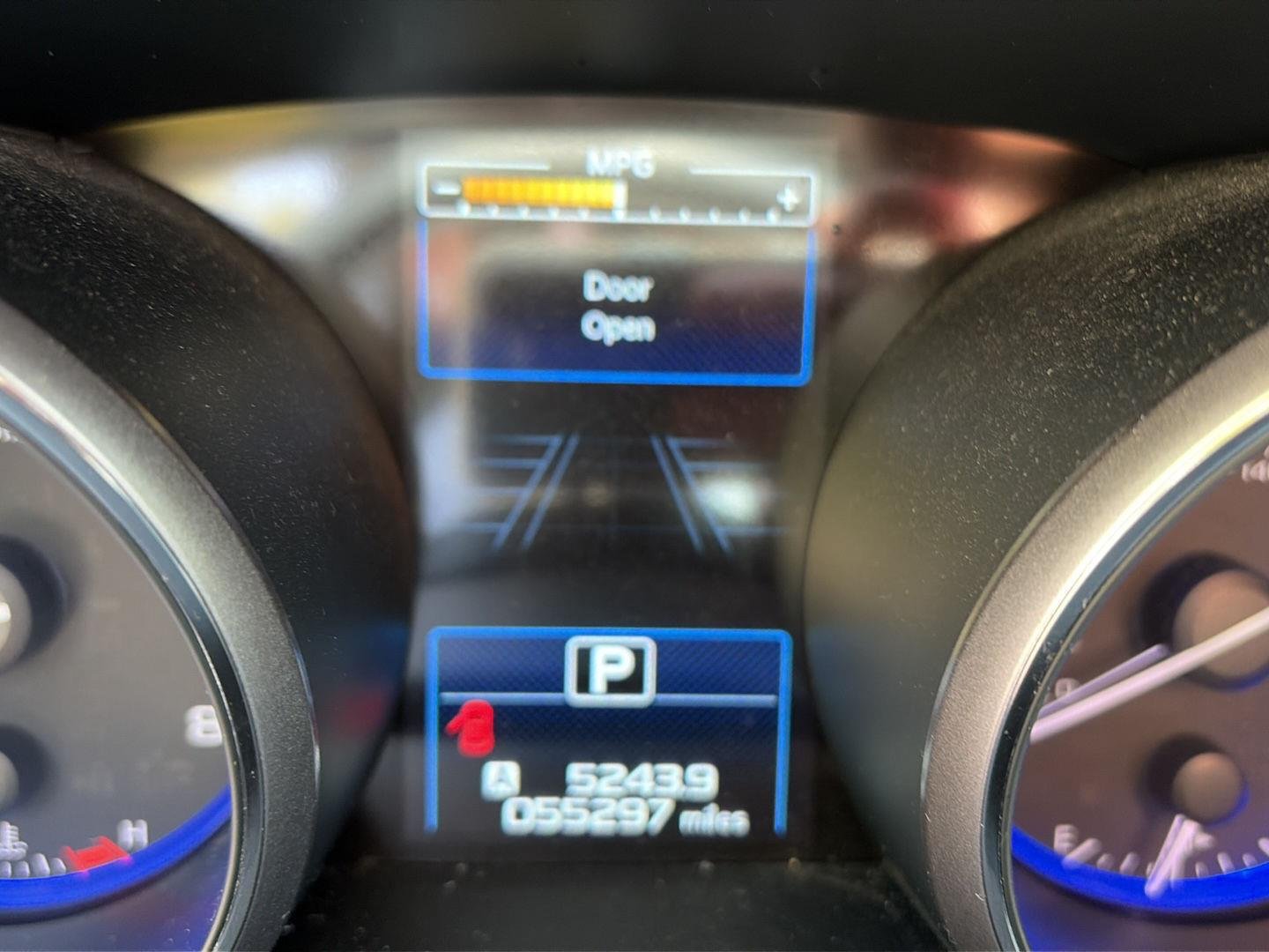 Used 2019 Crystal White Pearl Subaru Limited image 6