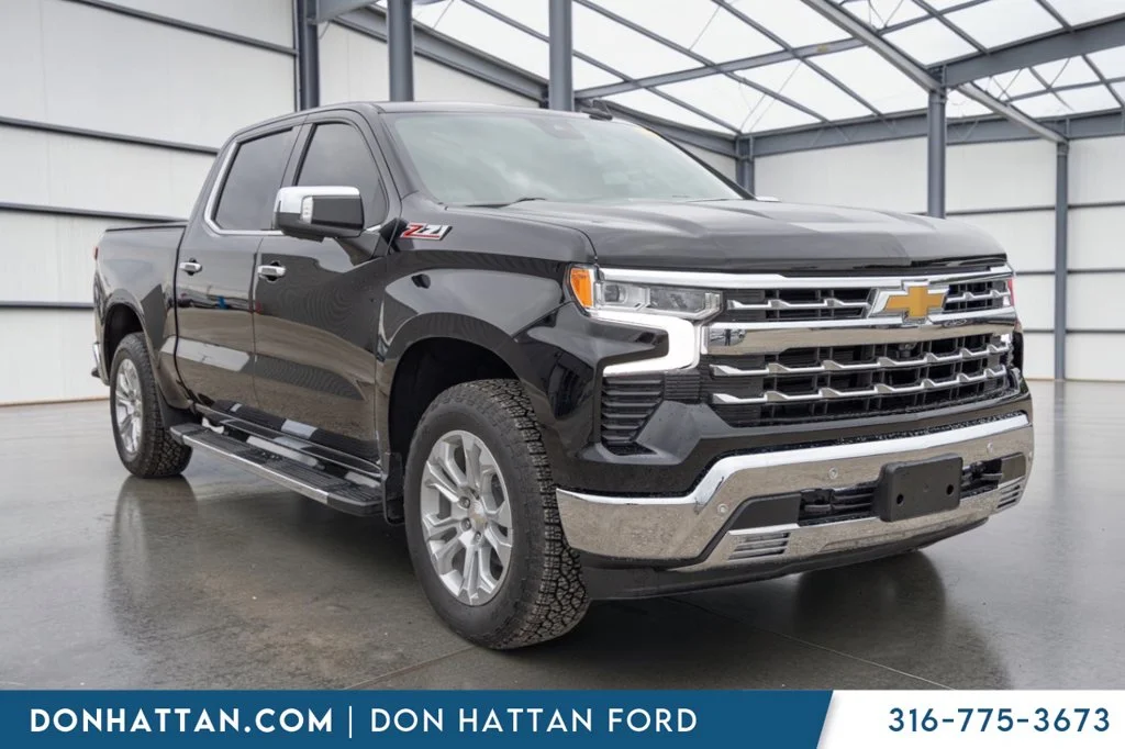 Used 2025 Black Chevrolet LTZ image 29