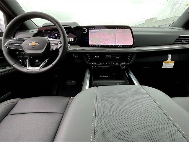 2025 Chevrolet Suburban Premier - Photo 10