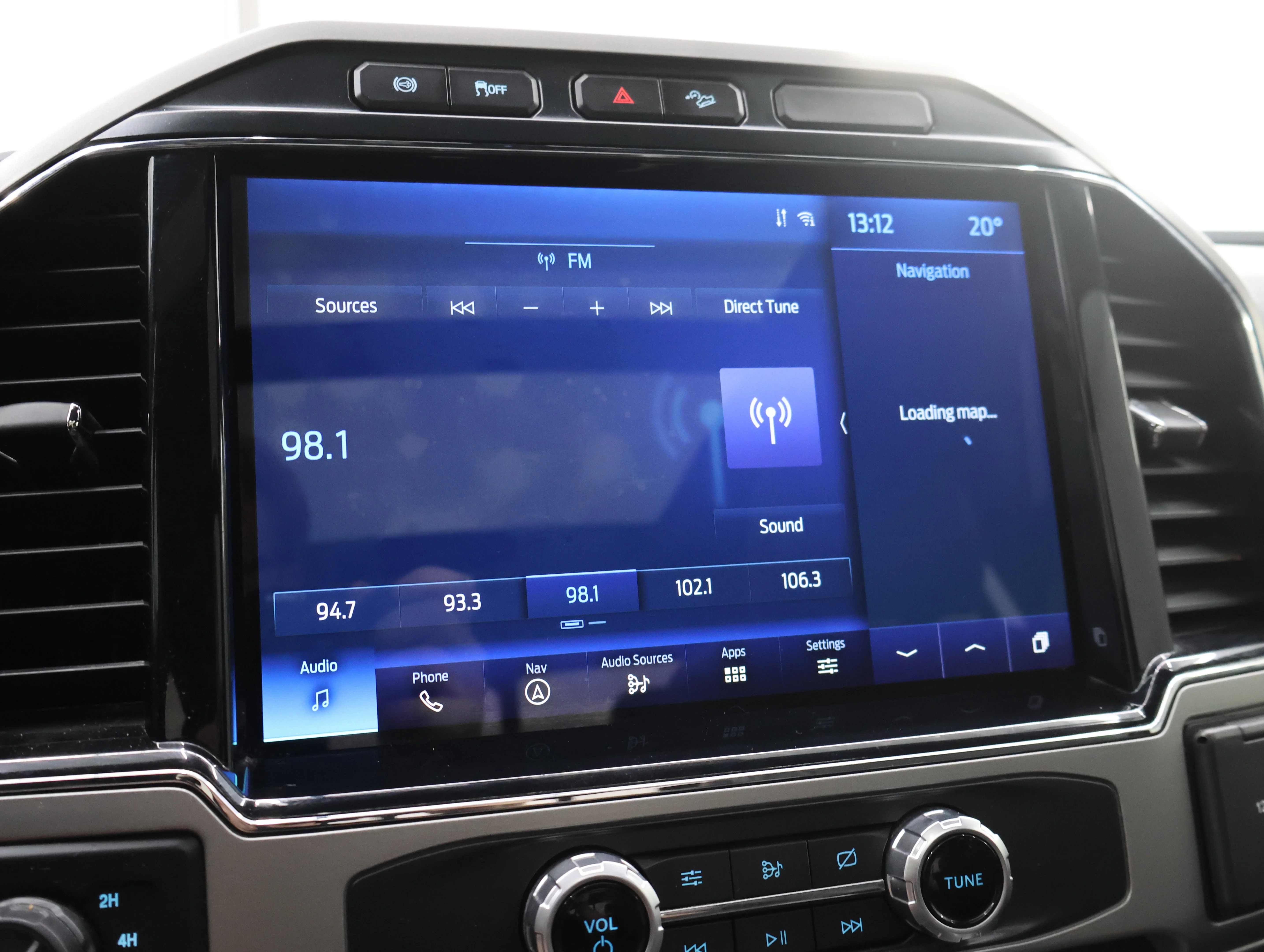 Used 2022 Agate Black Metallic Ford Lariat image 50