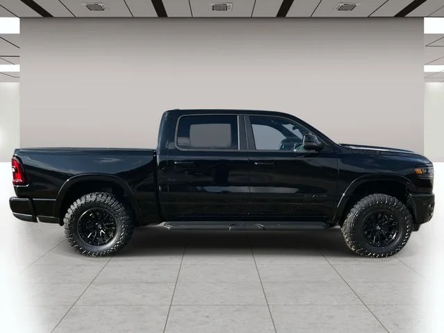 New 2026 Diamond Black Crystal Pearl-Coat Exterior Paint RAM Big Horn/Lone Star image 2