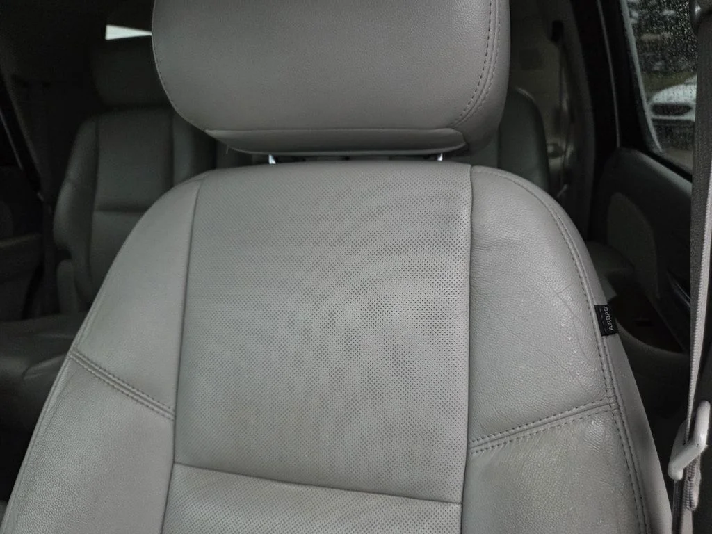 Used 2014 White Chevrolet LTZ image 16