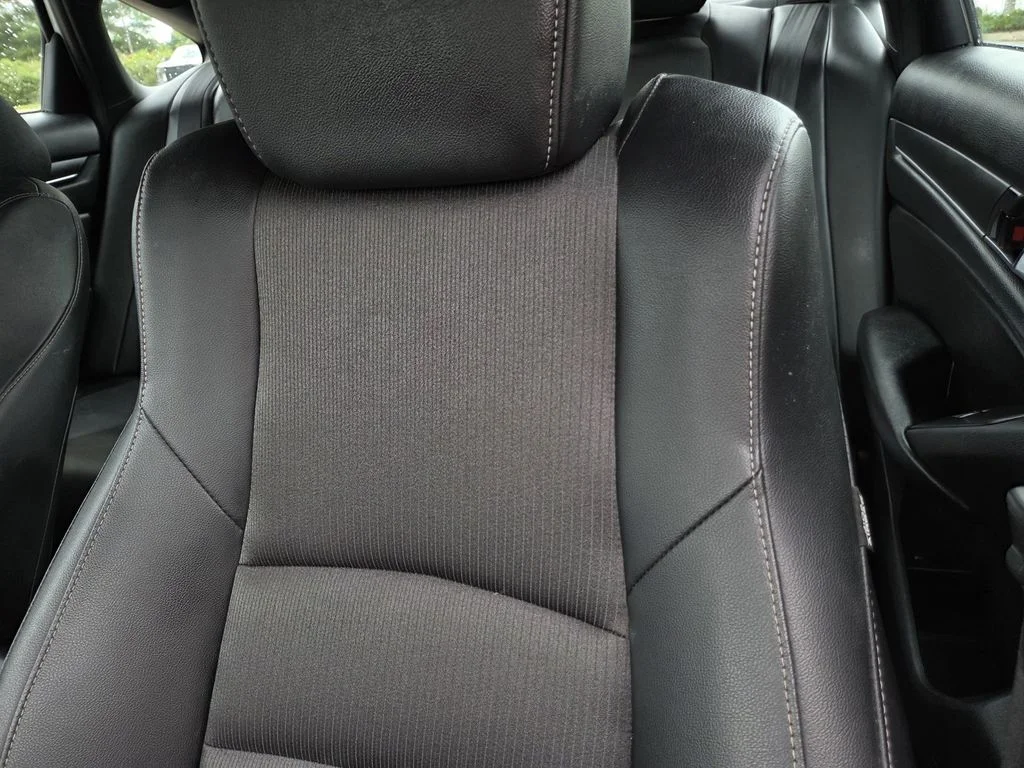 Used 2022  Honda Sport image 16