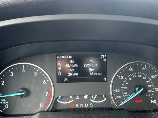 Used 2020 Red Ford SE image 15