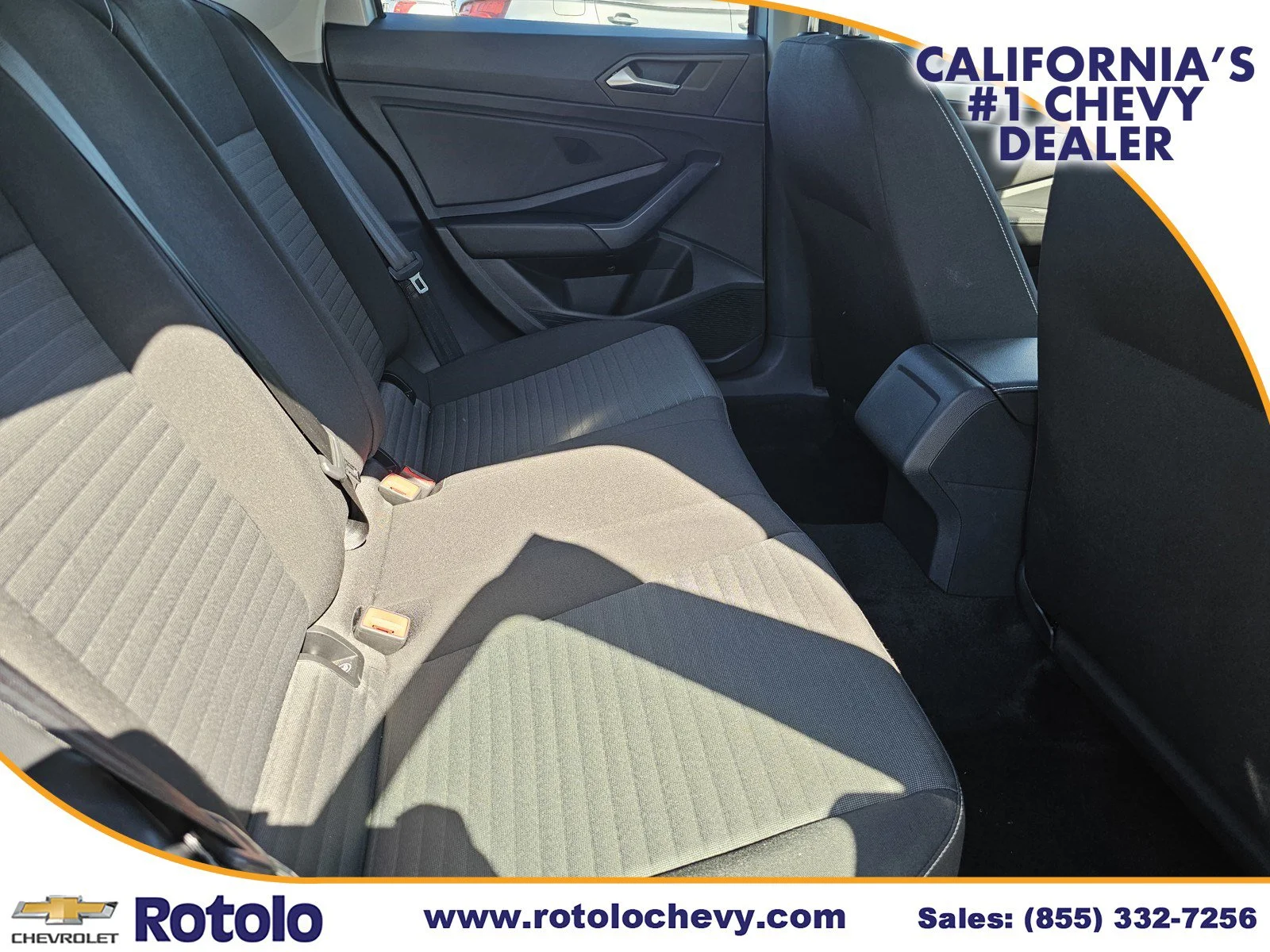 Used 2025  Volkswagen S image 13