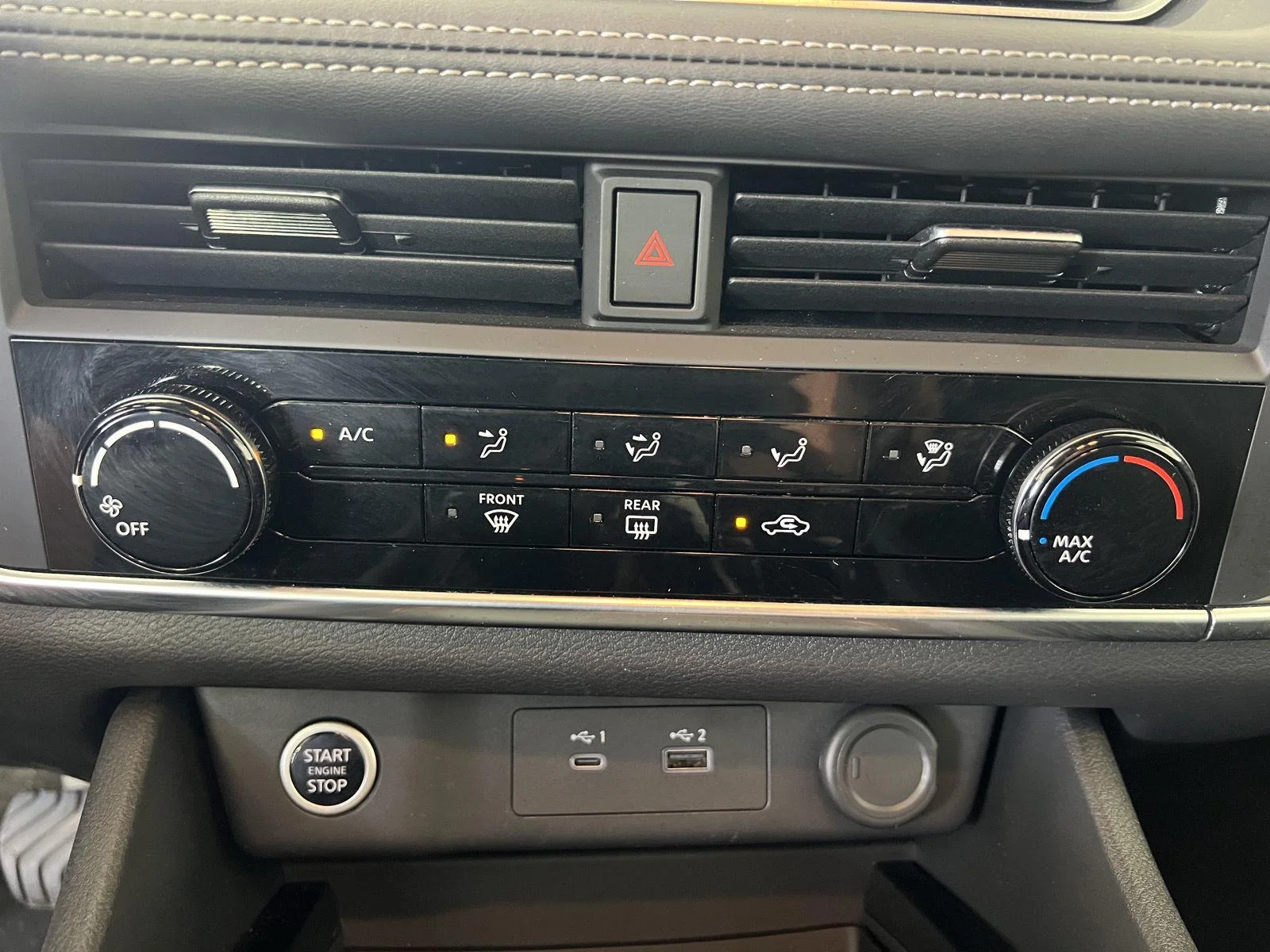 Used 2023 Gy Nissan S image 16