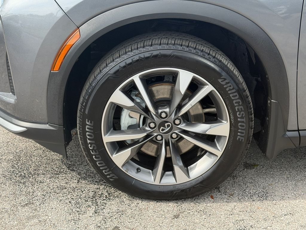 Used 2026 Gray INFINITI PURE image 11