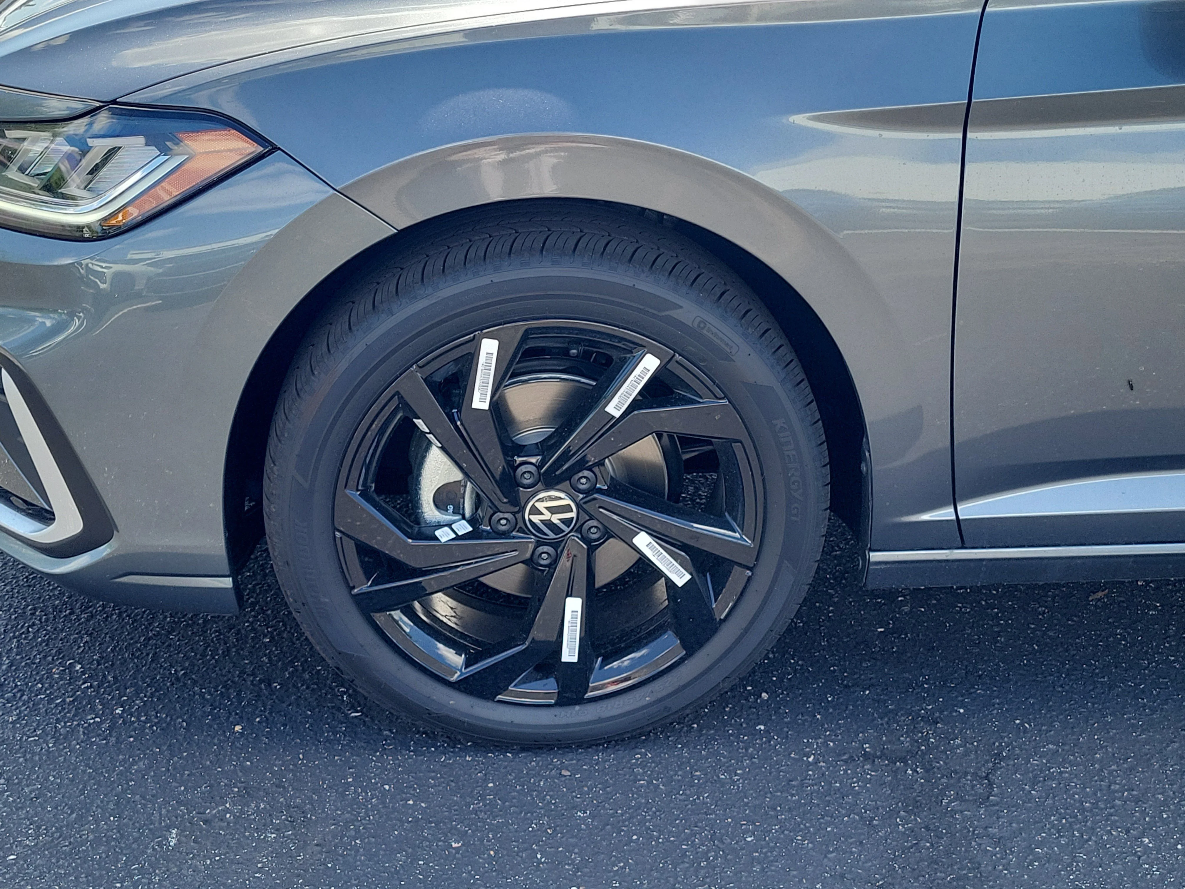 New 2026 Gray Volkswagen 1.5T SE image 29